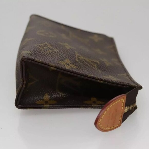 LOUIS VUITTON Monogram Poche Toilette 15 Pouch - Picture 12 of 16